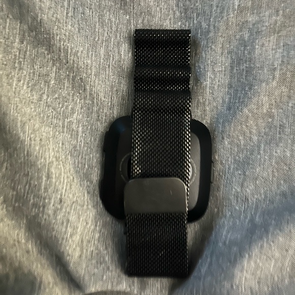 Fitbit Versa - Picture 5 of 7